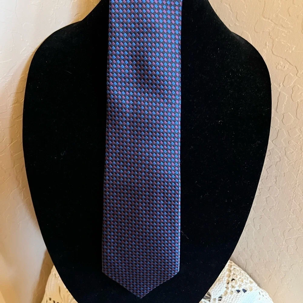 Vitarelli Tie 100% Silk blue and Red Diamond